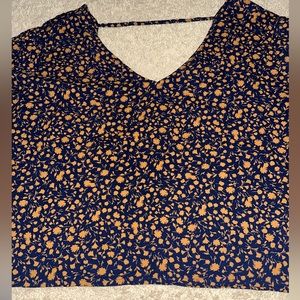Women’s floral crop top large